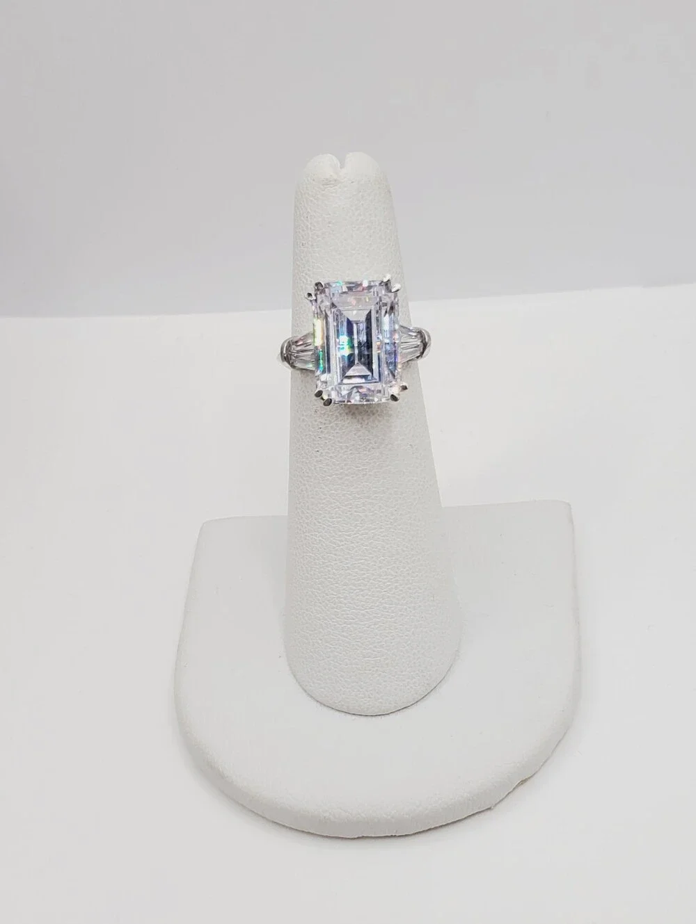 Classic Emerald Cut Solitaire Ring - Baguette Band - 925 Sterling Silver